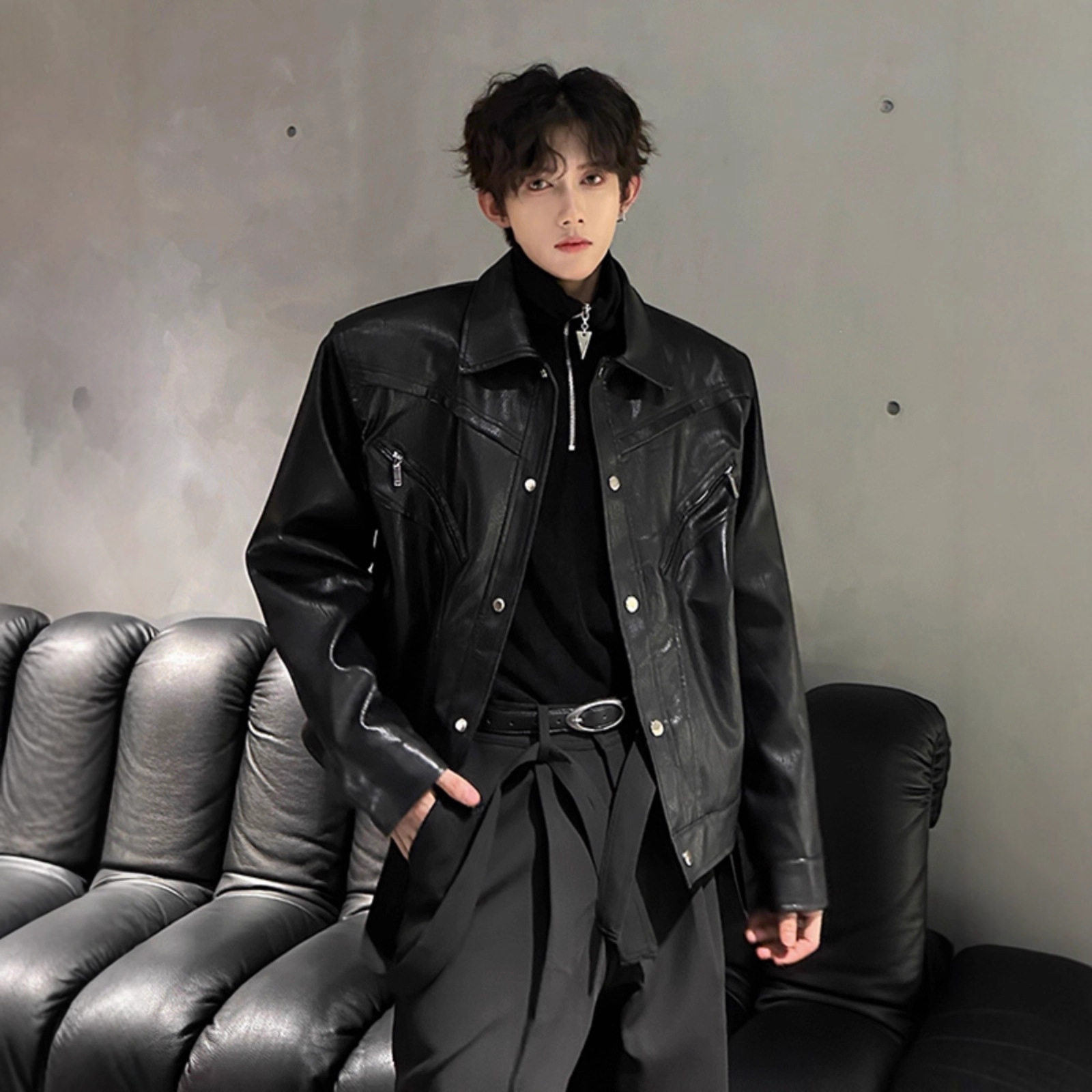 黑色正肩PU皮衣外套男秋季新款潮牌男装痞帅高级感翻领机车夹克男