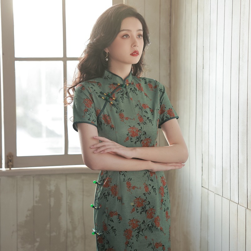 绿色旗袍新款2025年轻款高端气质复古民国老上海改良女夏季高级感