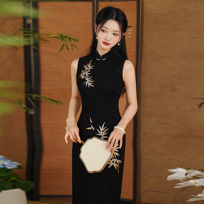 改良旗袍新中式国风竹叶刺绣黑色连衣裙气质名媛感宴会礼服裙女装