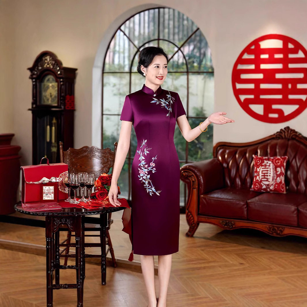 喜婆婆高端礼服2026新款大码旗袍改良连衣裙气质妈妈装敬酒服春夏