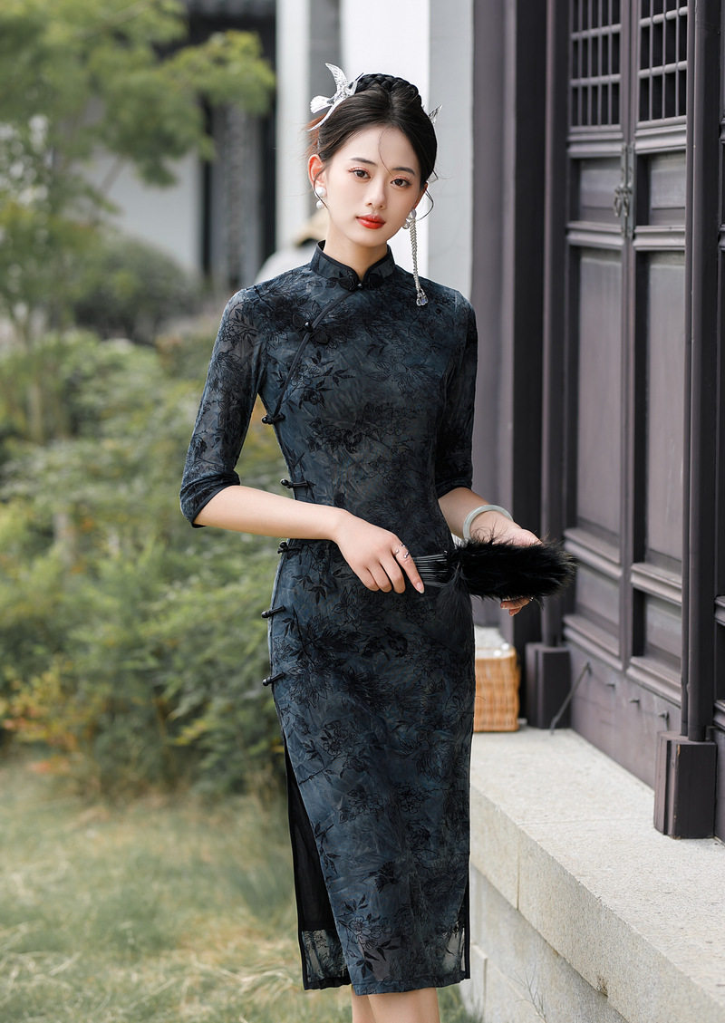 长款七分袖植绒旗袍2026春季新款改良复古中国风年轻女士民国礼服