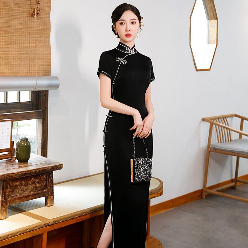 黑色长款旗袍2026春夏新款中老年女士侧八扣立领旗袍妈妈宴会装