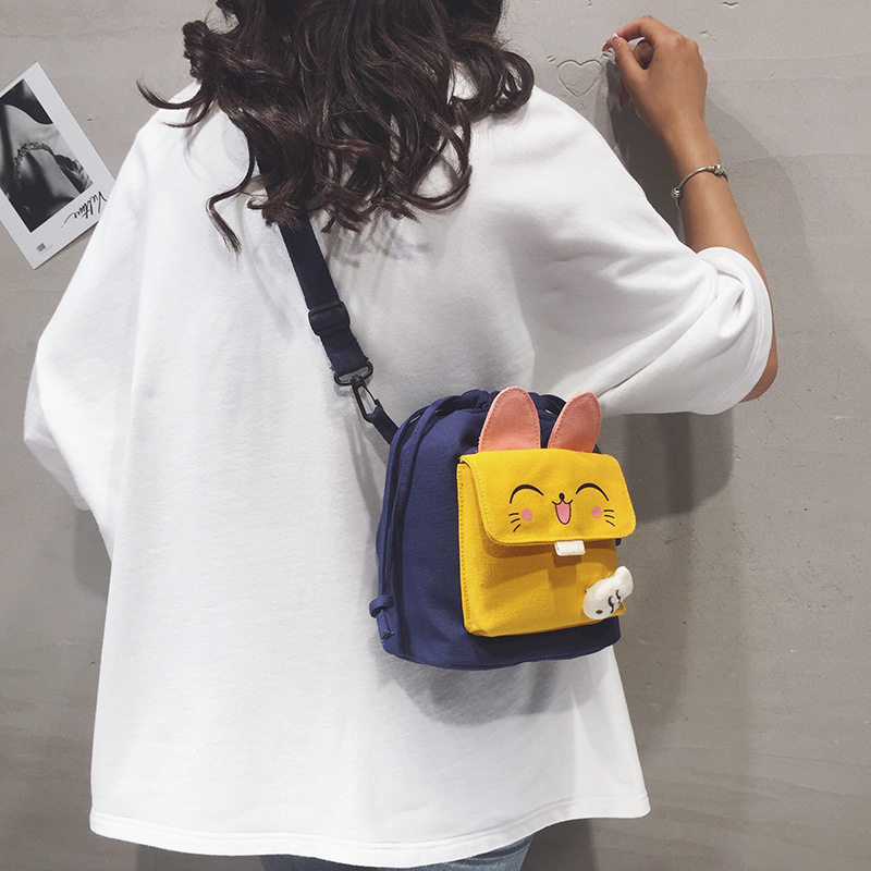 小包包2025新款韩国ins可爱少女帆布斜挎包女学生百搭单肩水桶包,箱包皮具/热销女包/男包,水桶包,淘宝优惠券,粉丝福利购,淘宝优惠卷