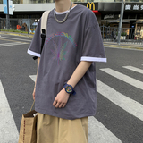 灰色