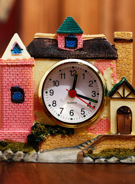 中号城堡闹钟儿童礼品 别墅创意闹钟 学生趣味床头钟家居桌面