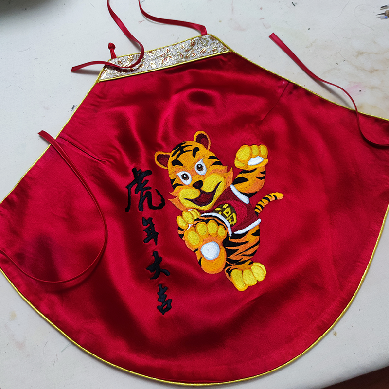 语衣涵紫手工定制本命年虎年来图