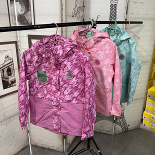 撤柜儿童户外冲锋衣外壳女童防风防泼水可脱卸帽子春秋骑行外套