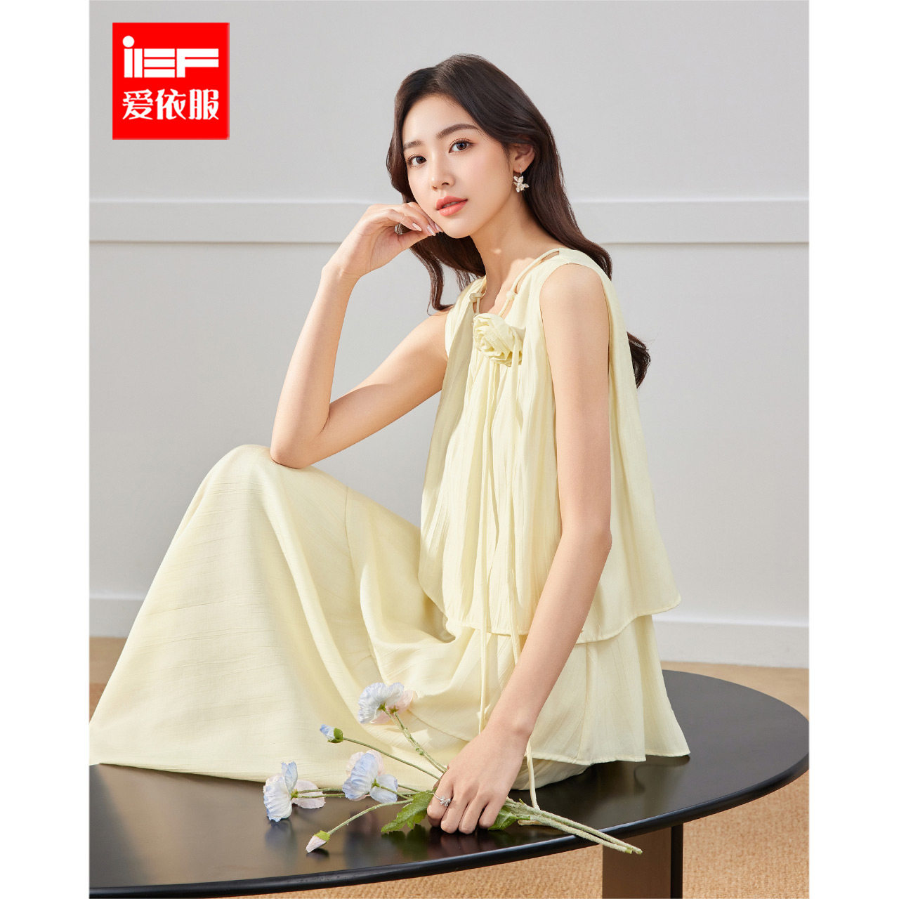 IEF/爱依服连衣裙2026夏季新款法式浪漫度假风设计感无袖背心裙