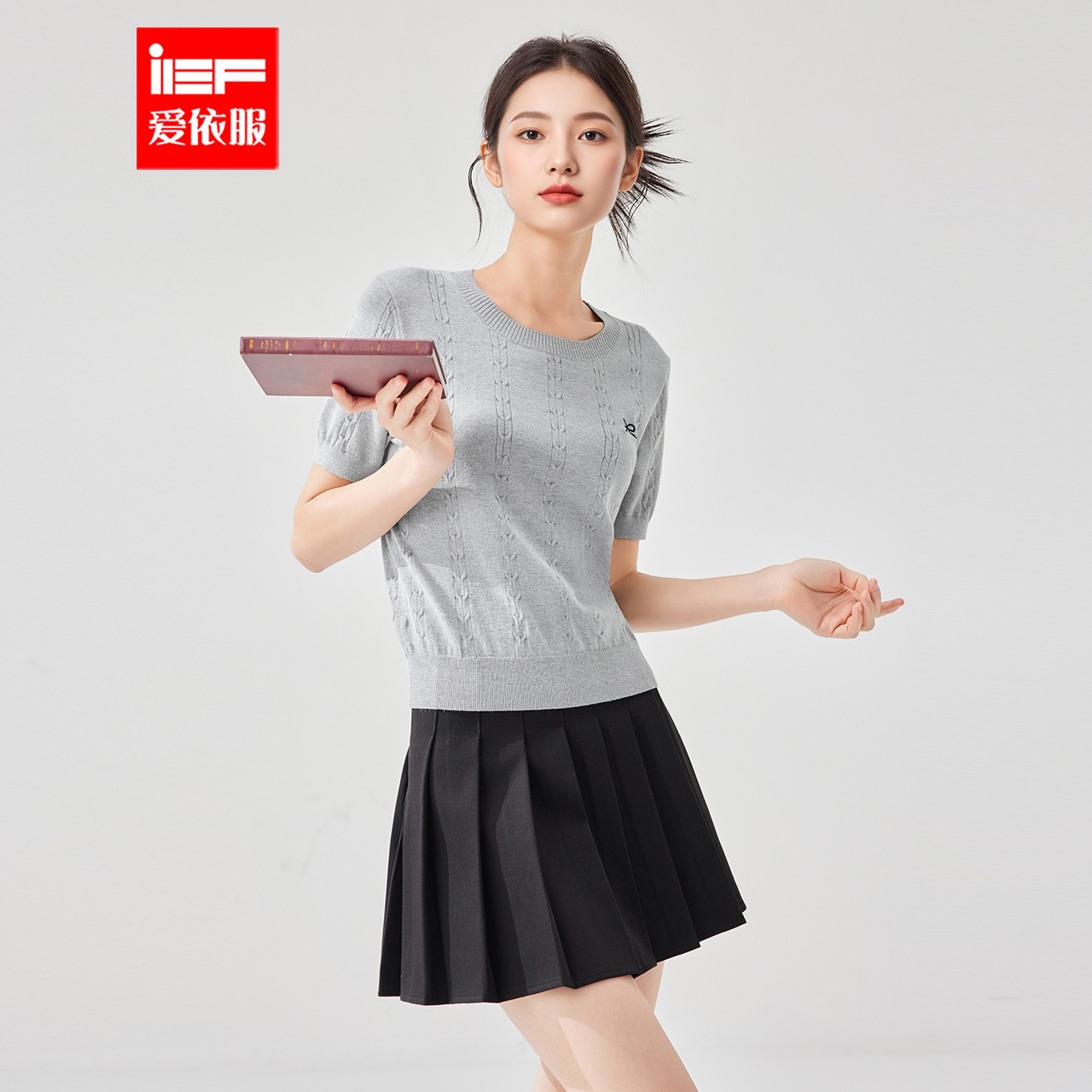 IEF/爱依服【DNA系列】2025夏季新款韩版通勤气质百搭毛织上衣