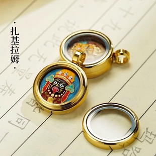 西藏药泥擦擦扎基拉姆矿物质纯手绘黄财神钛钢外壳吊坠配件