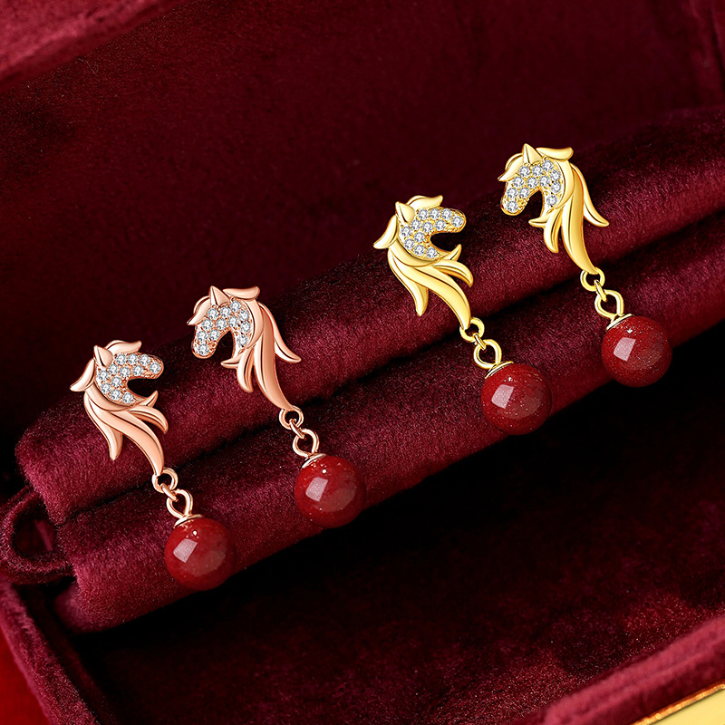 好运加马朱砂耳钉女S925纯银复古新中式生肖马年独角兽耳环耳饰品