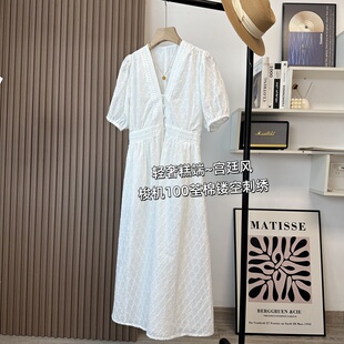 重头戏~贵货糕端100荃棉镂空刺绣 宫廷风V领泡泡袖收腰连衣裙长裙