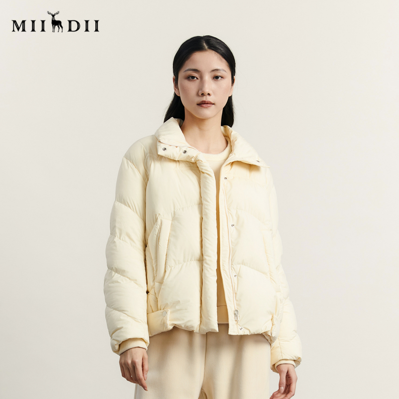 谜底立领宽松短款羽绒服