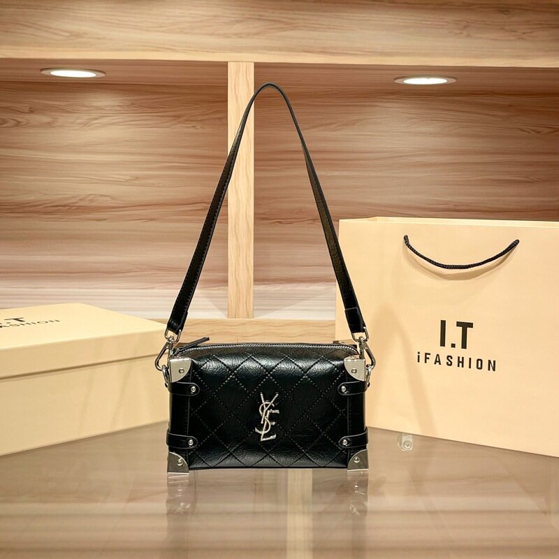 小香风包包2025秋季新款盒子包黑色菱格高级感枕头包单肩斜挎小包