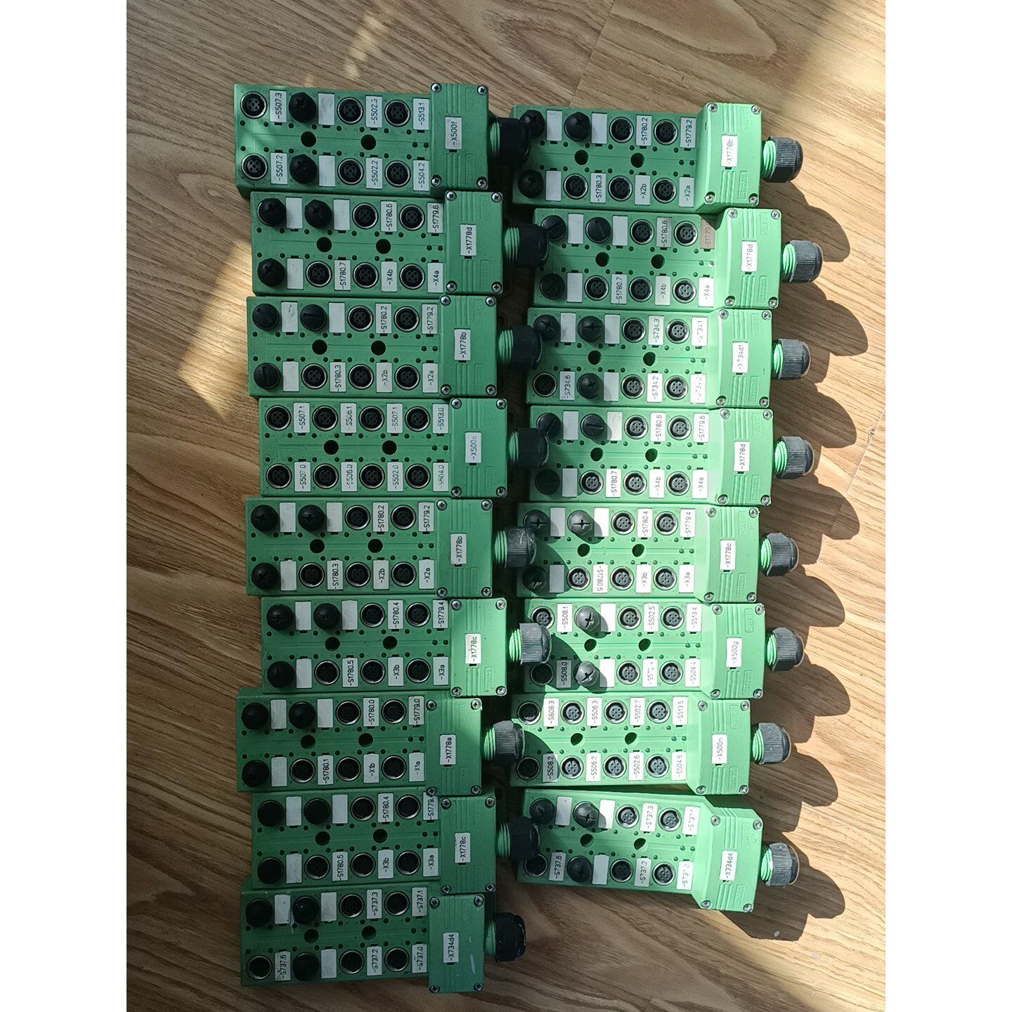 【议价】菲尼克斯 SACB-8/16-L-C SCO 1516836