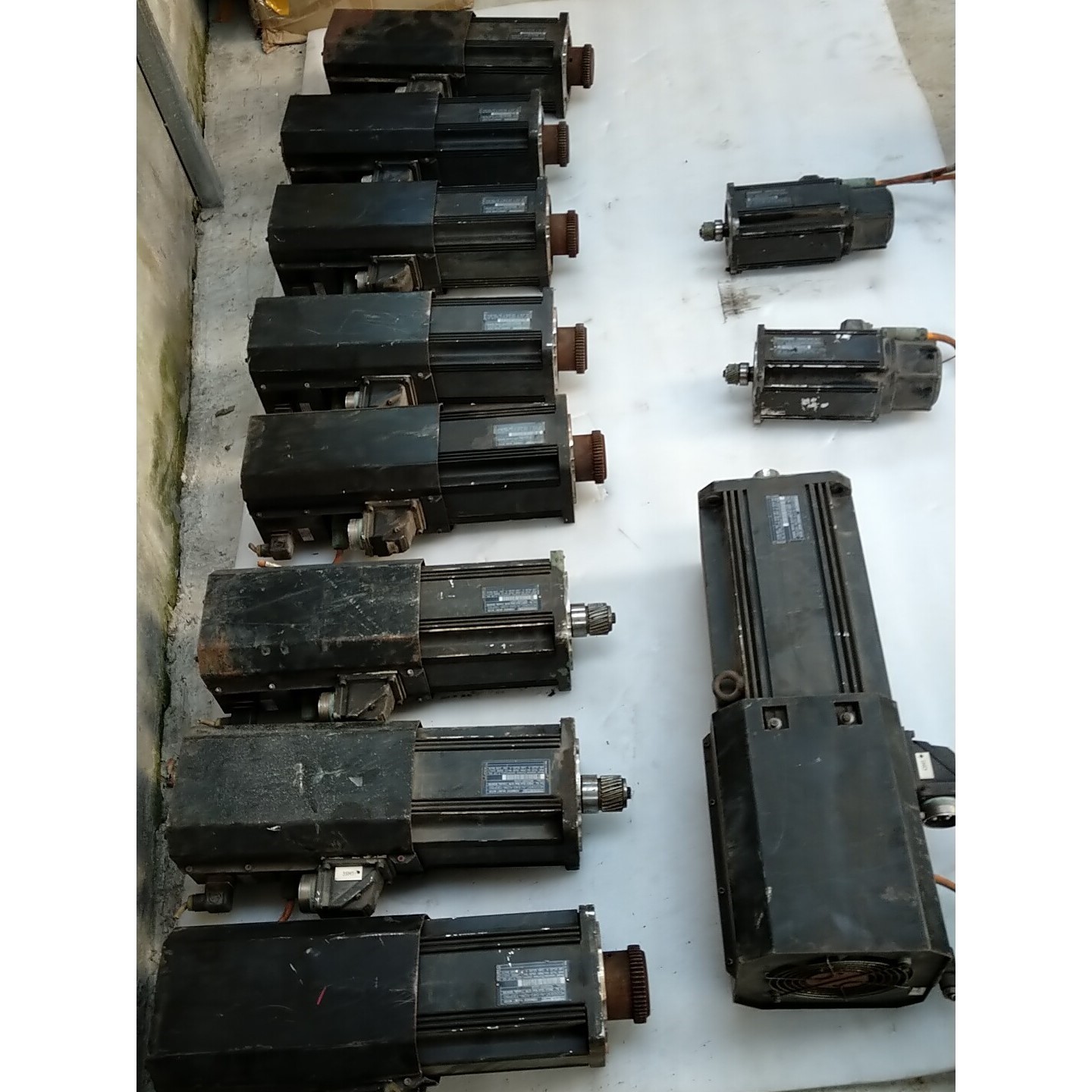 【议价产品】力士乐电机MDD093C-N-040-N2M-130PB0询价