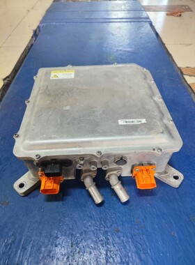 【议价产品】东风风神E70 车载充电机 美达车载充电机Z110083J-询