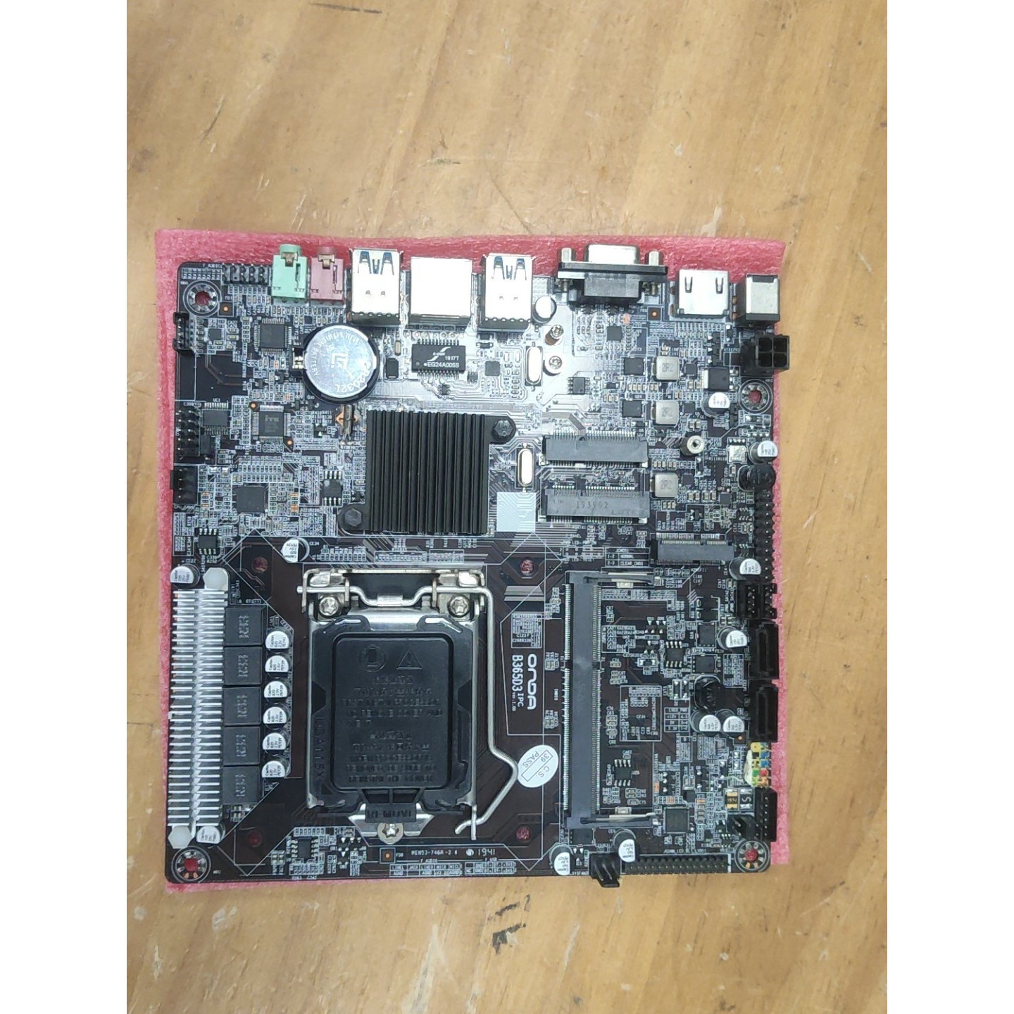 【议价产品】昂达B365D3 IPC一体机主板一片，全功能正常成色如图