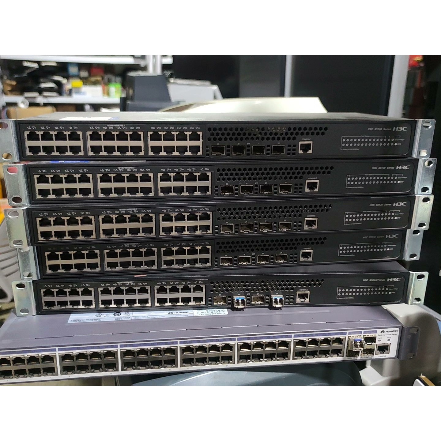 【议价产品】H3C S5130 series 28口千兆4光24电,机器询价