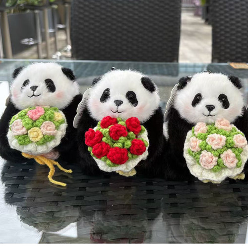 创意熊猫手捧花公仔玩偶