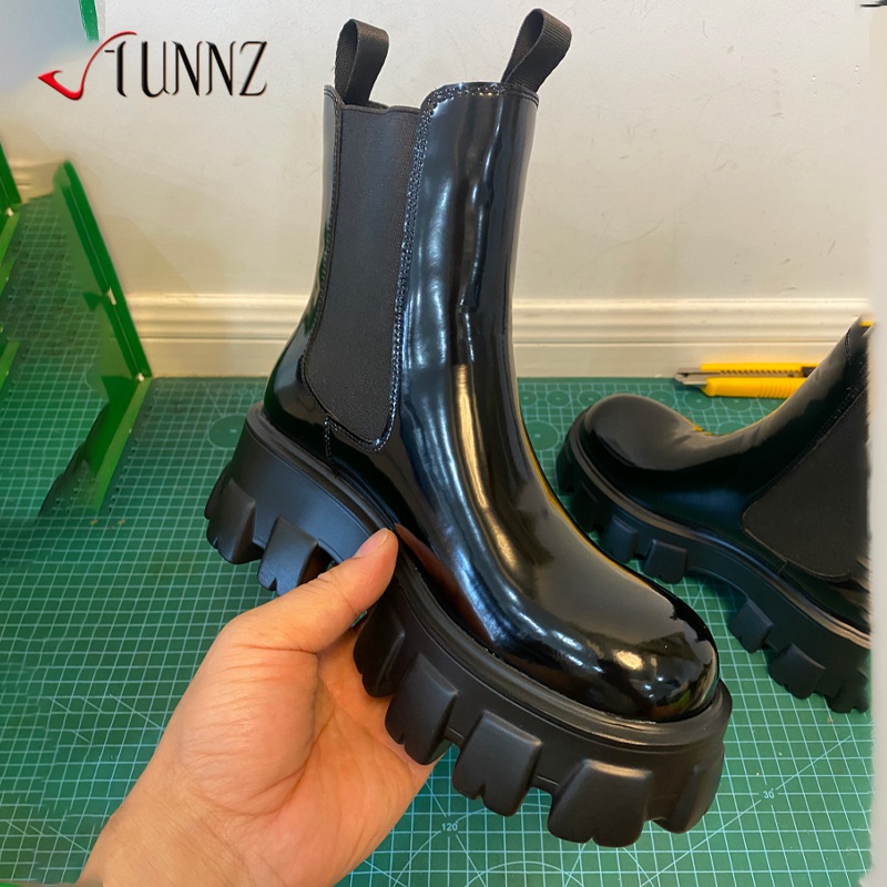 关晓彤同款鞋漆皮短靴女