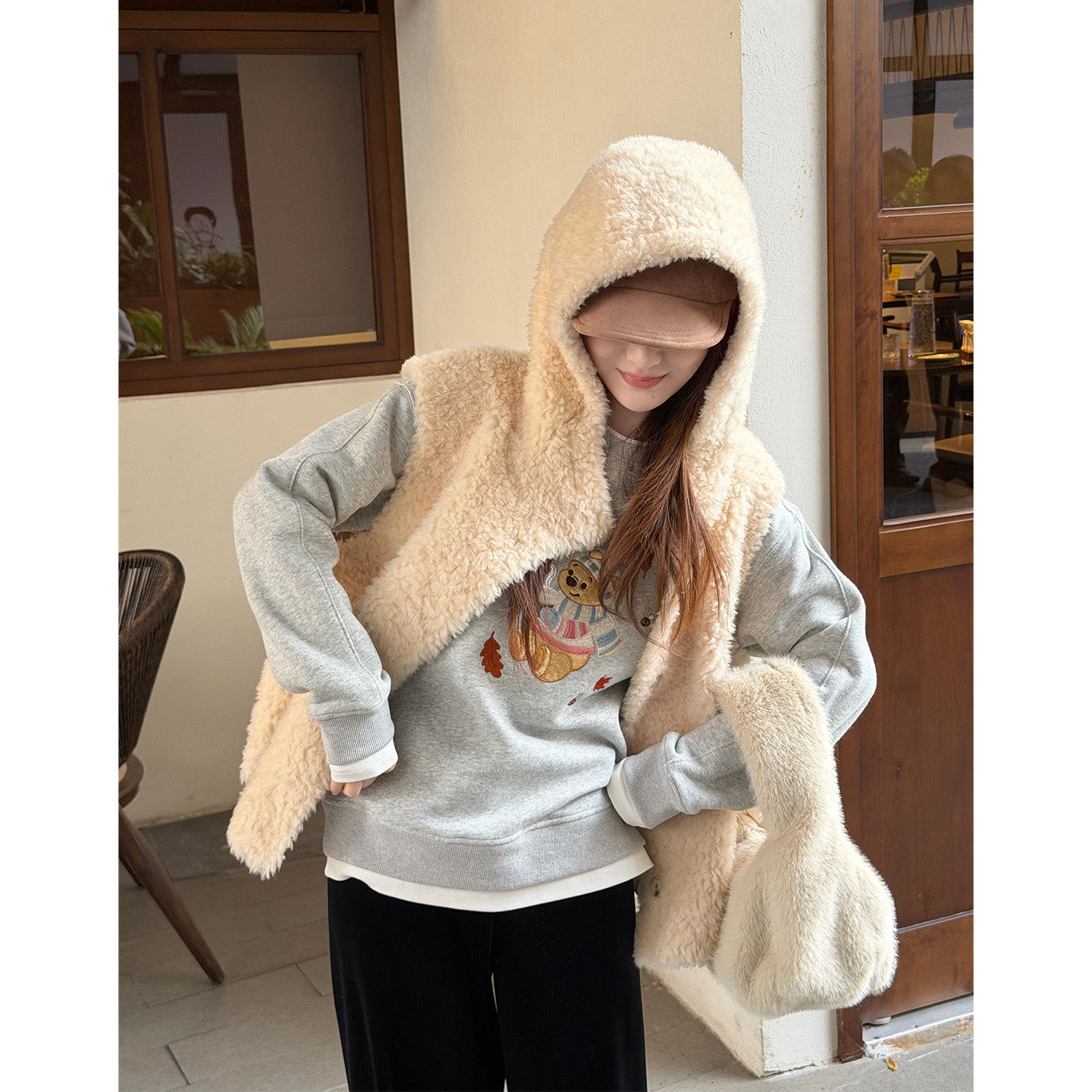 BUNS假两件可爱小熊刺绣宽松加绒卫衣女秋冬保暖百搭休闲圆领上衣