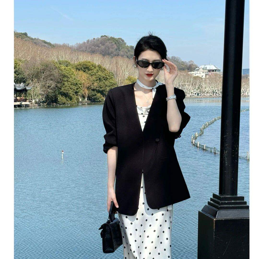 春夏薄款波点洋装套装长版裙子女轻奢百搭设计感西装外套两件套