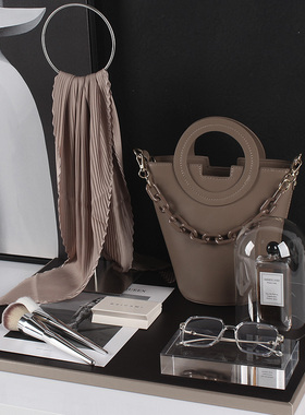 样板房衣帽间台面摆件软装梳妆台