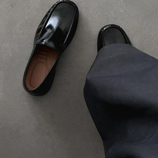 NOLOGO哑光经典打褶乐福鞋简约高级感商务休闲一脚蹬男士德比鞋