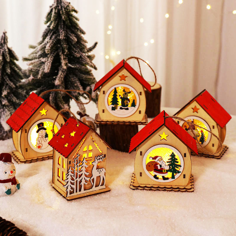 圣诞节装饰品圣诞树挂件北欧立体木质雪屋发光小木屋桌面布置摆件