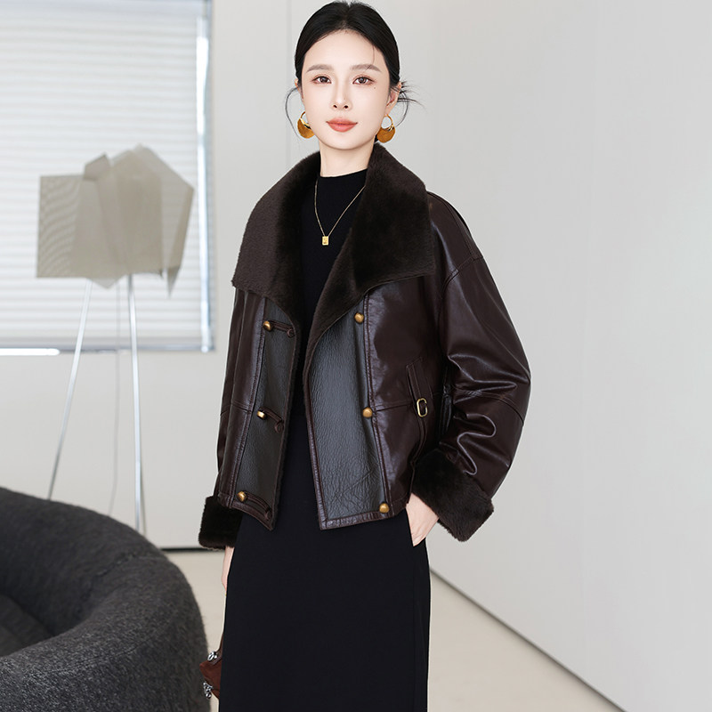 海宁真皮羽绒服羊羔毛领鹅绒皮衣