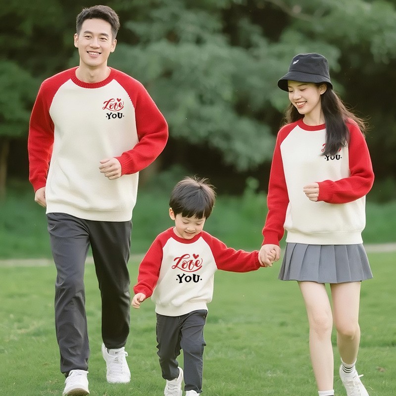 一家三口亲子装出游度假全家装秋款长袖卫衣男女情侣装订婚宴上衣