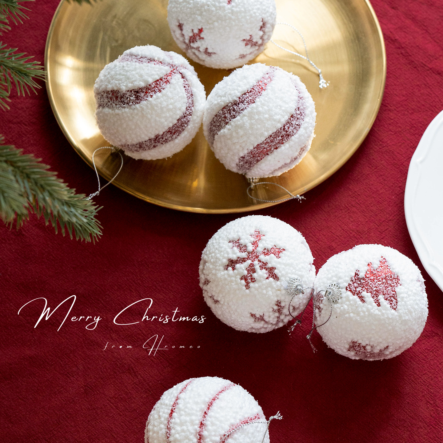 Hromeo8cm红白色系泡沫雪球