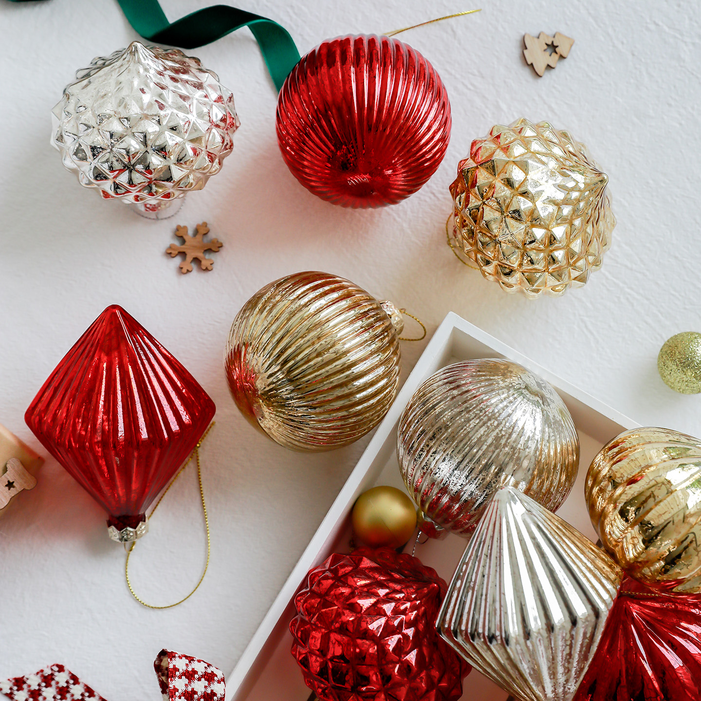 Hromeo 圣诞节装饰品玻璃异形球套装圣诞树装饰挂件ins玻璃球