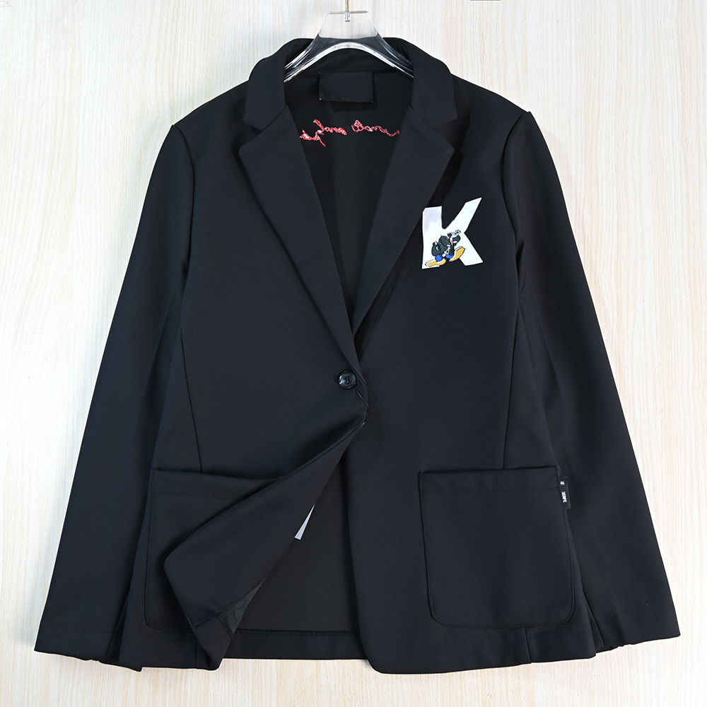 联名款通勤一粒扣修身休闲西装