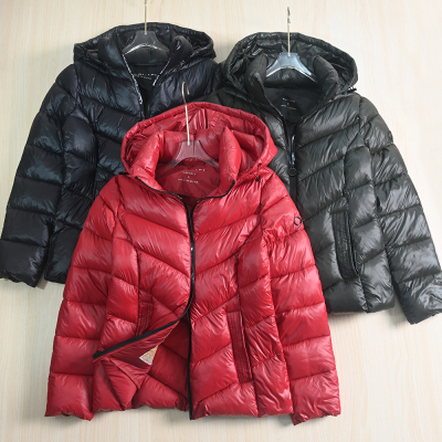 蓬松可脱卸帽夹棉保暖棉服