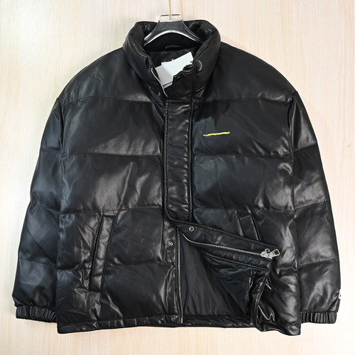 厚实保暖软质PU皮立领夹棉棉衣