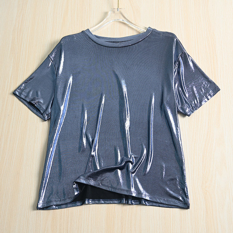 思琪女装 r典风格 柔软弹力纯色亮皮面休闲直筒短袖t恤