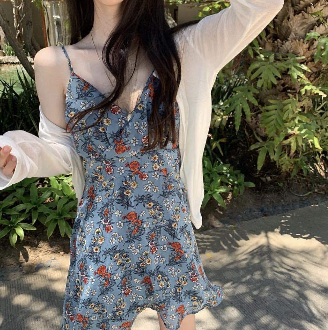 Spring and summer new floral collar Ruffle suspender dress loose Blue Floral fashion dress