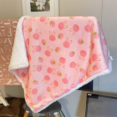 可爱兔子草莓樱桃牛奶绒抱枕毛毯