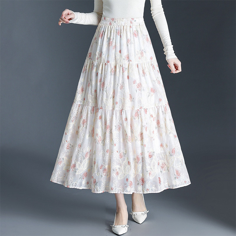 刺绣碎花百褶半身裙女2026春季新款高腰显瘦a字大摆裙长裙蛋糕裙