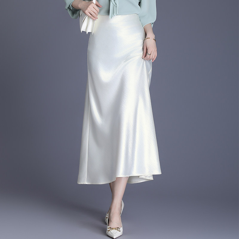 缎面半身裙女2025年春夏款简约气质小个子醋酸鱼尾长裙a字包臀裙