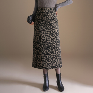 豹纹毛呢半身裙女秋冬2025新款高腰洋气遮胯长款a字裙开叉包臀裙