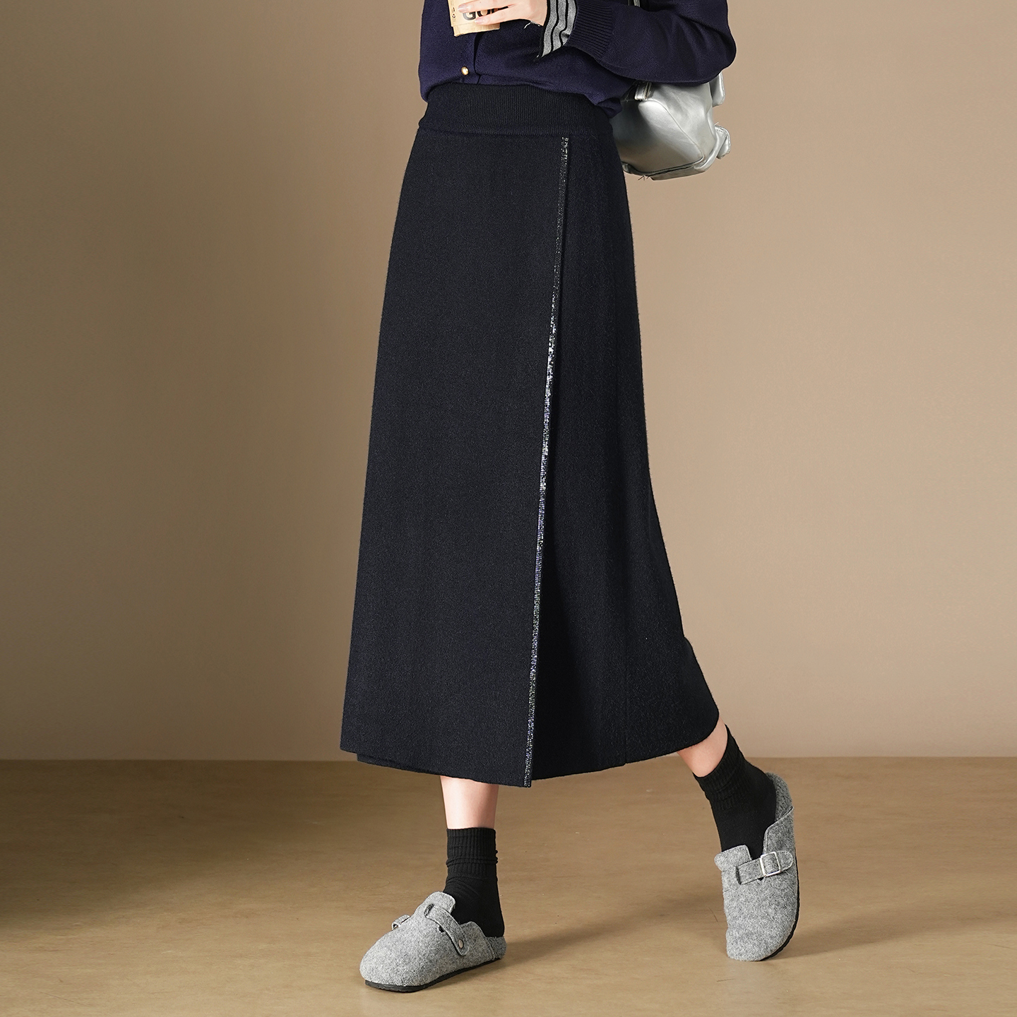 不规则烫钻针织a字半身裙女秋冬2025新高腰显瘦中长款直筒毛线裙