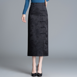 黑色长款新中式国风盘扣包臀裙女2025春款复古提花高腰显瘦半身裙