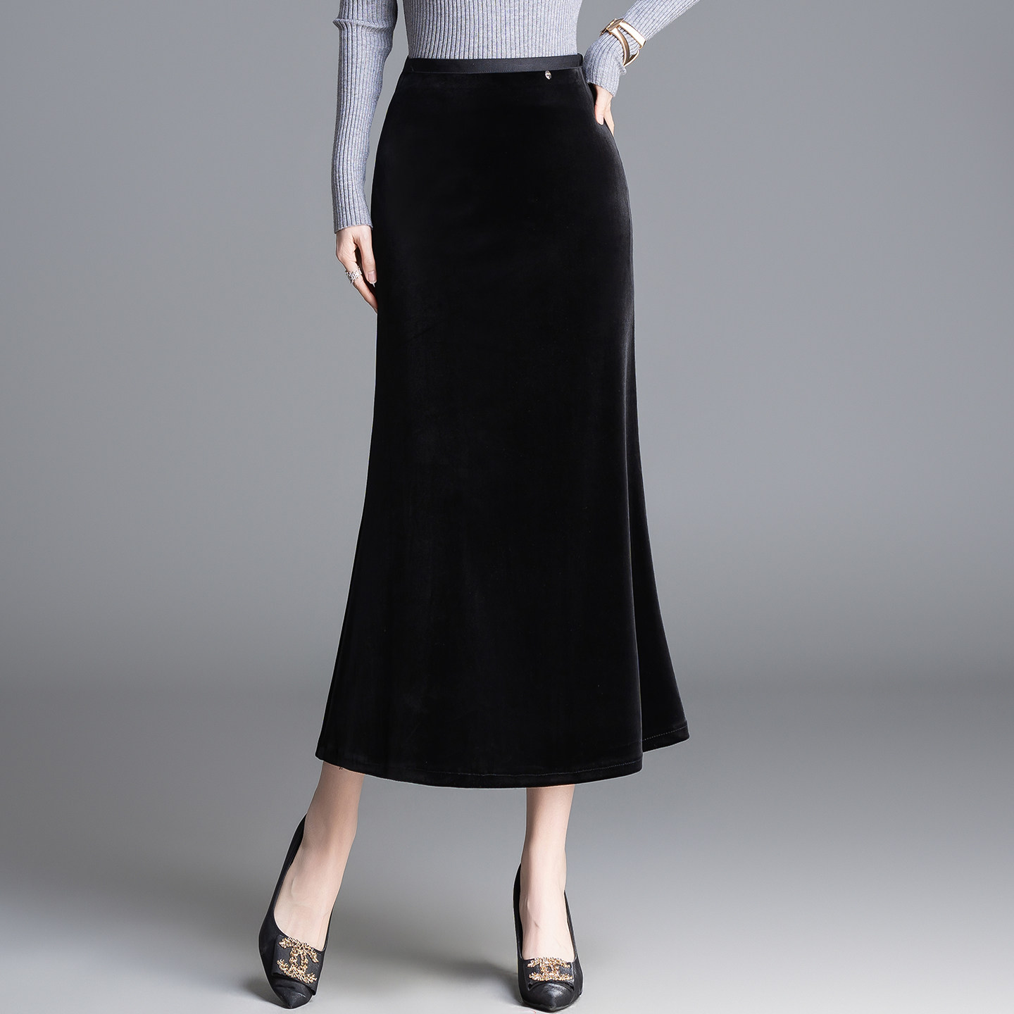 黑色金丝绒半身裙女秋冬时尚显瘦遮胯鱼尾包臀裙长裙2026早春新款