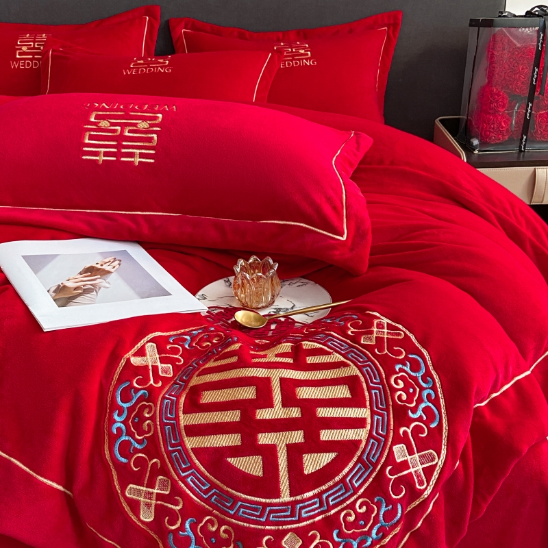 婚庆加厚牛奶绒床上四件套大红色法兰珊瑚绒被套结婚陪嫁喜庆床品
