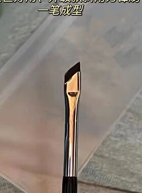 刀锋斜角眼线刷镰刀下至眼线眉刷卧蚕眉粉遮瑕化妆刷a102点彩笔刷