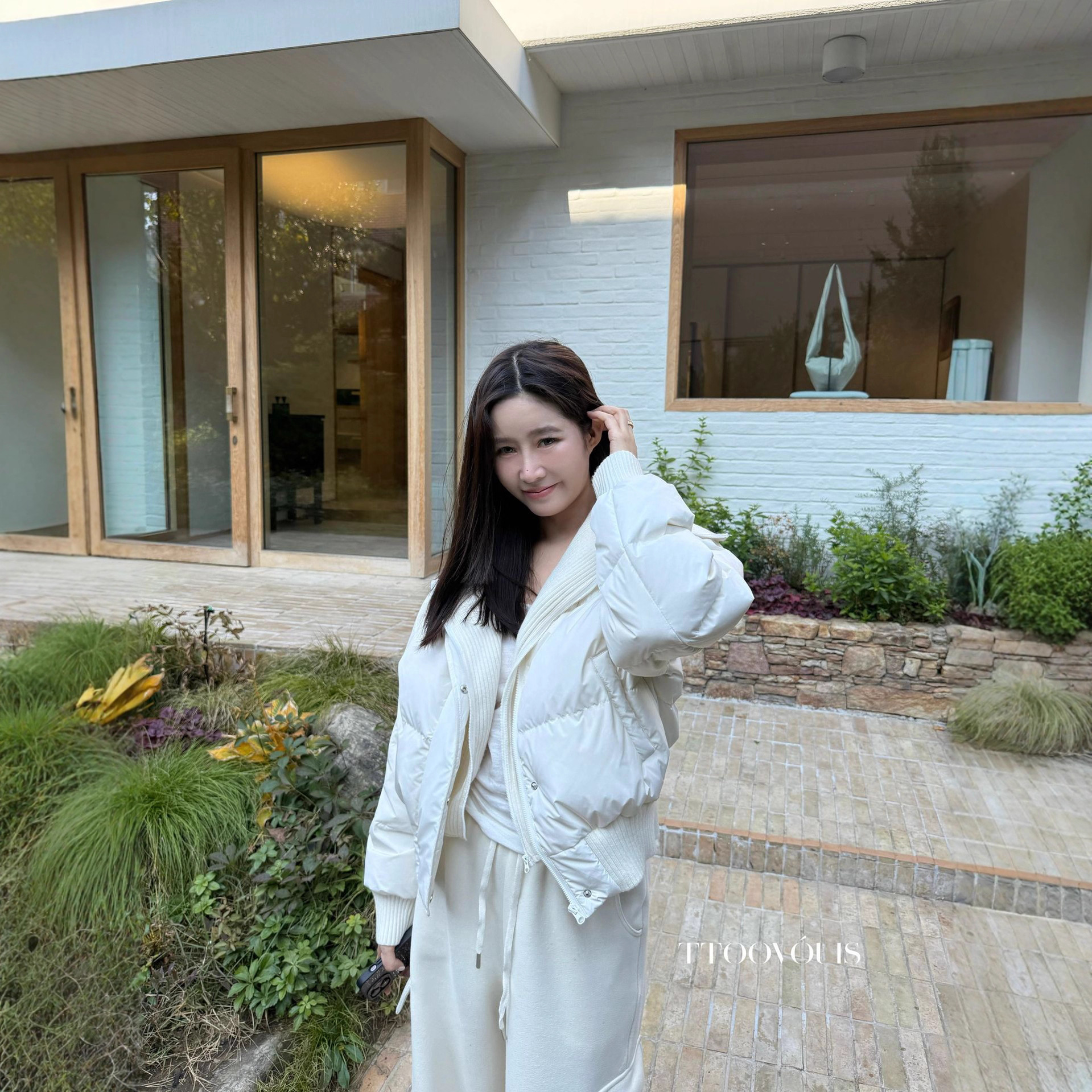 TTOO VOUIS冬季新款2410防寒保暖90白鸭绒翻领假两件羽绒服女加厚