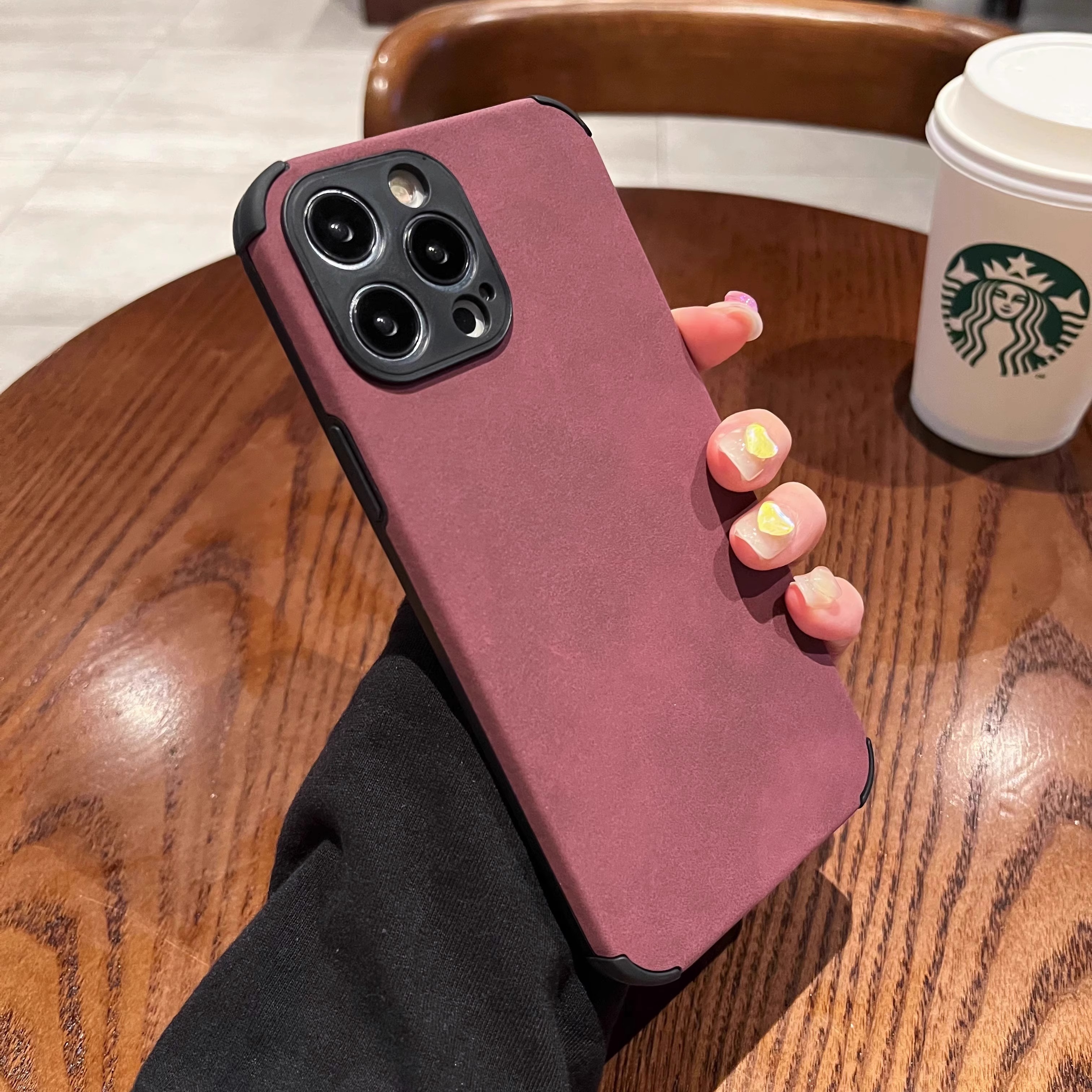 酒红色小羊皮适用iphone15pormax手机壳四角防摔14por高级感13皮质12磨砂11硅胶软壳7/8p镜头保护x情侣男女xr